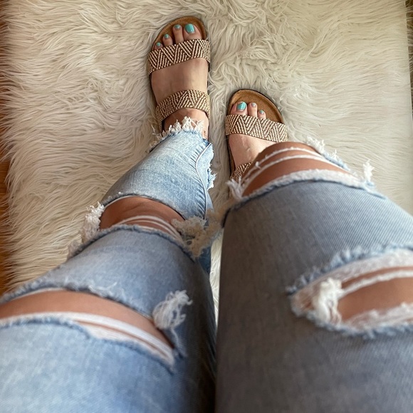 Beige Aztec Tribal Woven Banded Footbed Sandals - Picture 10 of 16